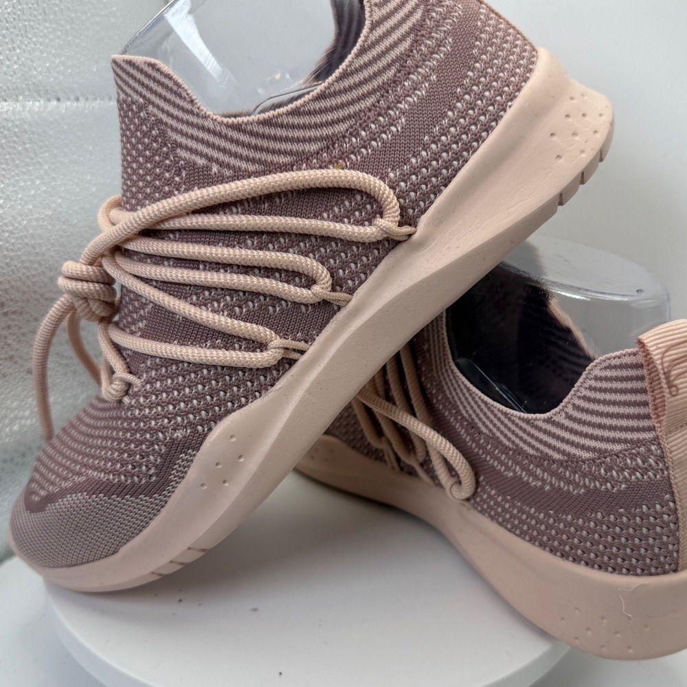 Fabletics Culver Knit Sneakers - pink performance Walking Shoes US 6 EU 36.5 - Picture 7 of 12